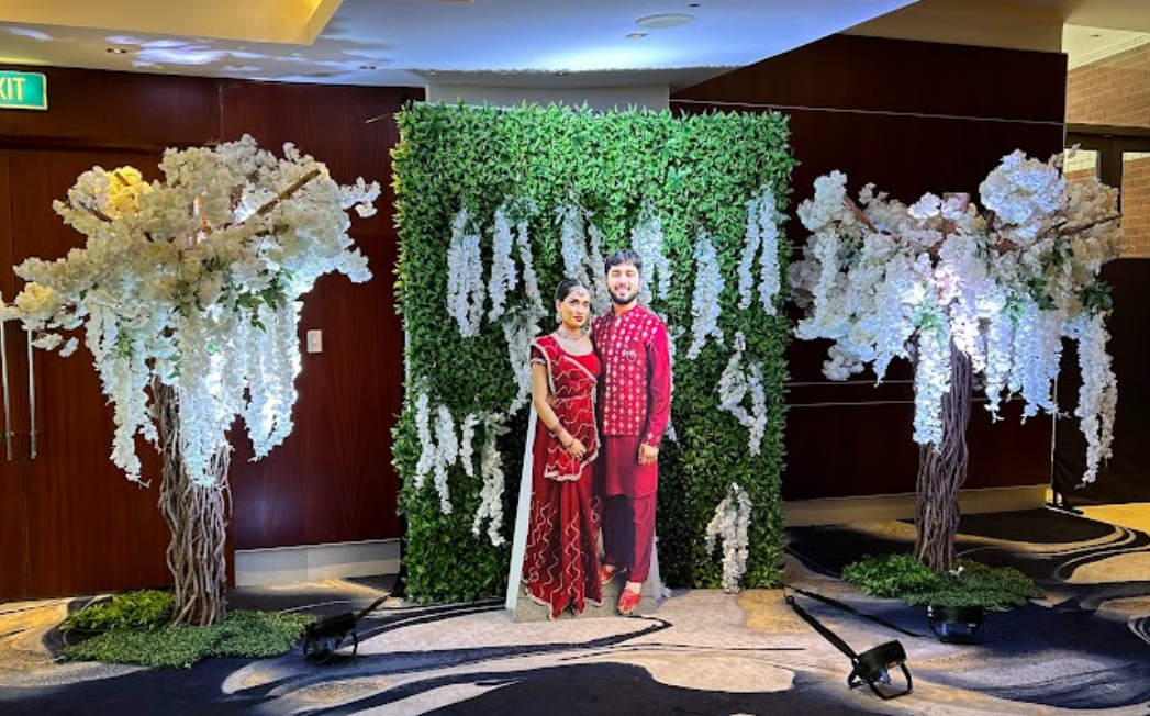 Green Wall - 1.2 x 2.4m - Image 2